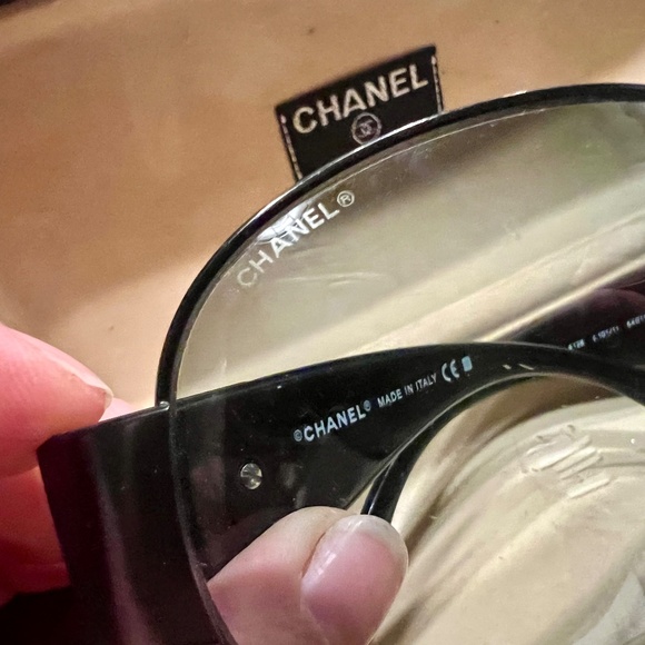 CHANEL Coco Mark 4128 64 11 125 Sunglasses Matte Black Unisex 22 - Picture 6 of 7